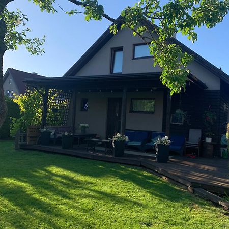 Mooni Cottage Pärnu Extérieur photo